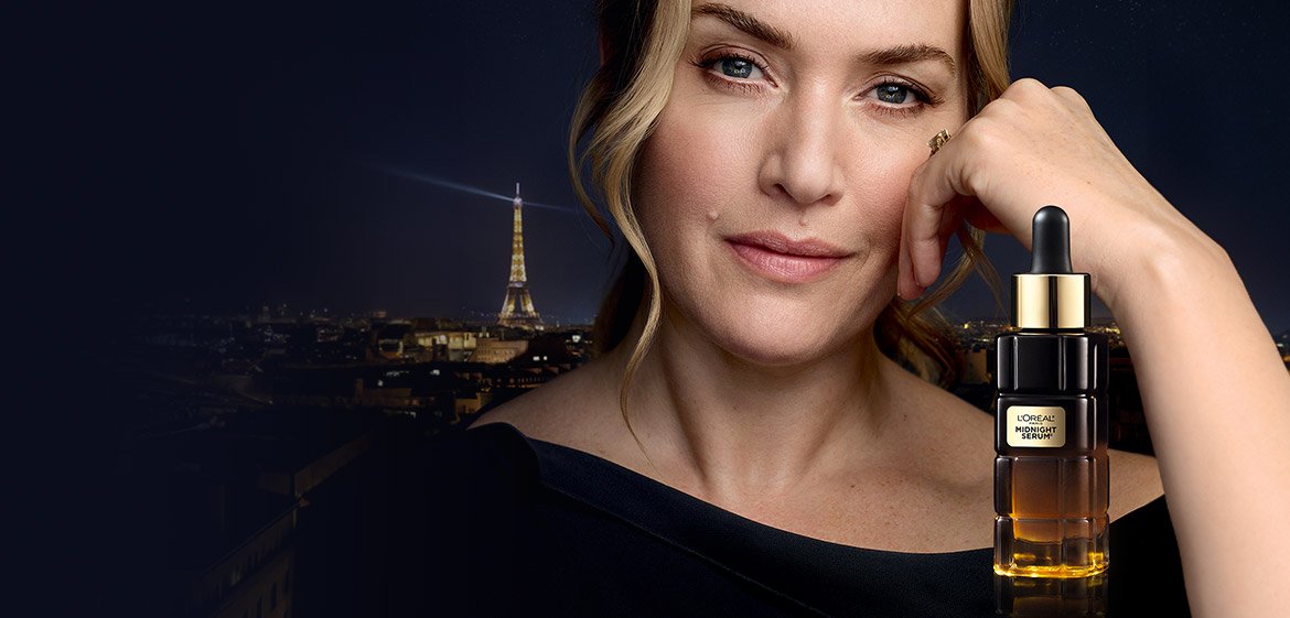 Kate Winslet schaut in die Kamera plus eine Produktabbildung von L'Oréal Midnight Serum